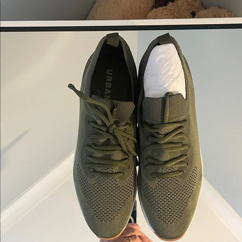 J SLIDES Olive Knit Sneakers women’s 12 new
